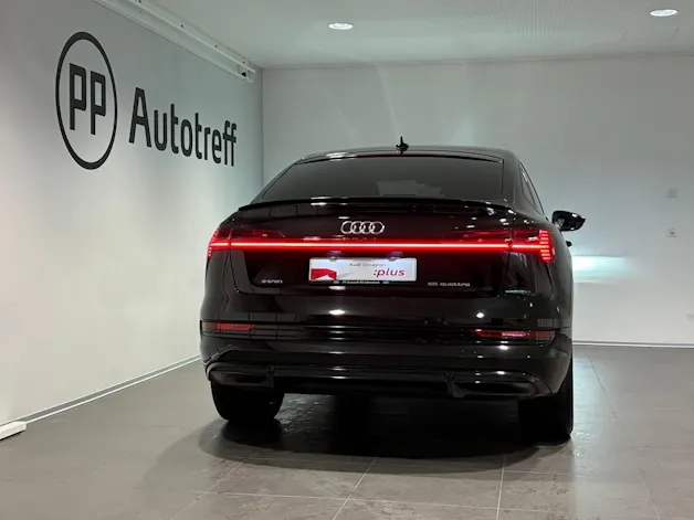 Audi e-tron 55 Sportback S Line Black Edition quattro