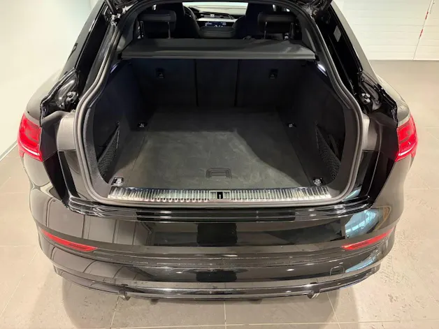 Audi e-tron 55 Sportback S Line Black Edition quattro