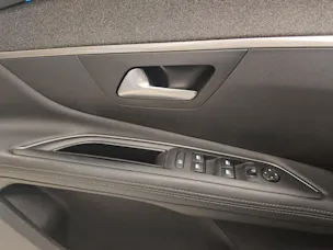 Peugeot 3008 1.2 PureTech Allure EAT