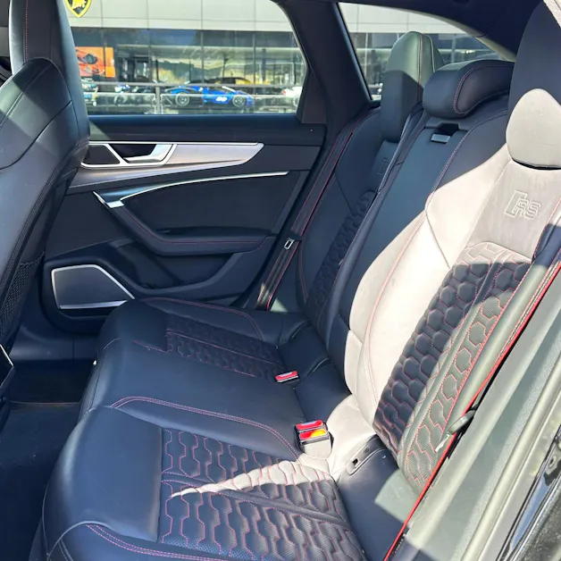 Audi RS6 Avant 4.0 TFSI V8 quattro