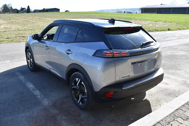 Peugeot 2008 156 e 54 kWh GT