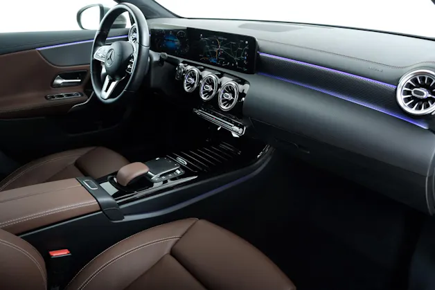 Mercedes-Benz A 220 Progressive 7G-DCT 4Matic