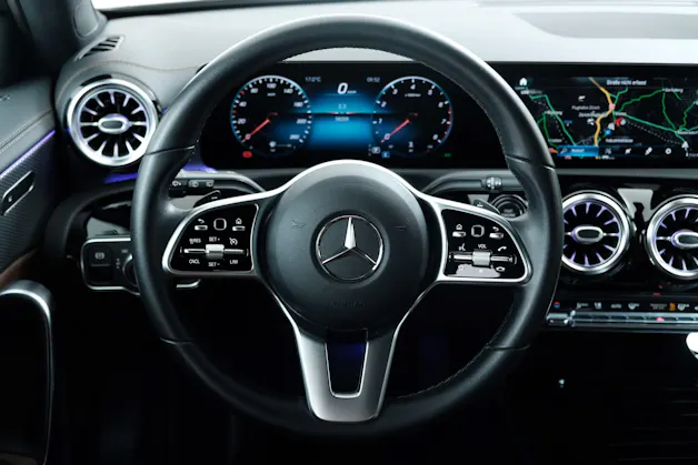 Mercedes-Benz A 220 Progressive 7G-DCT 4Matic