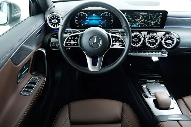 Mercedes-Benz A 220 Progressive 7G-DCT 4Matic