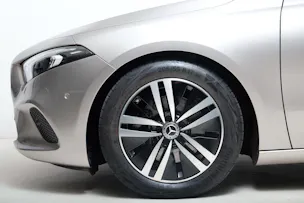 Mercedes-Benz A 220 Progressive 7G-DCT 4Matic