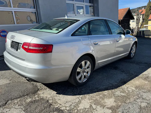 Audi A6 Limousine 4.2 V8 FSI quattro tiptronic