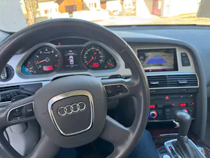 Audi A6 Limousine 4.2 V8 FSI quattro tiptronic