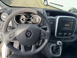 Renault Trafic dCi120 2.0 Bus L1H1
