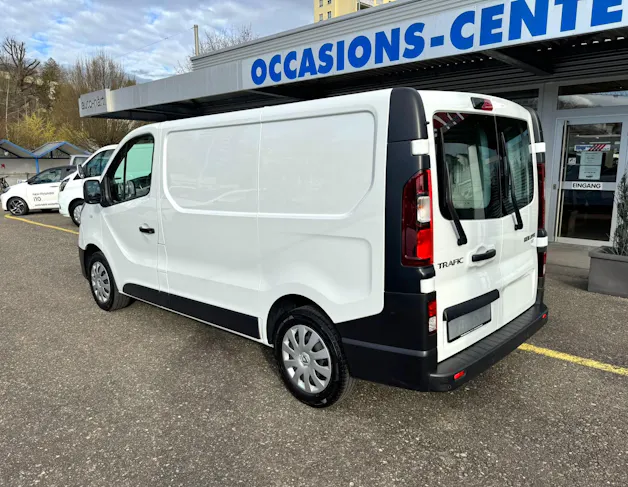 Renault Trafic dCi120 2.0 Bus L1H1