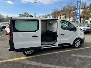 Renault Trafic dCi120 2.0 Bus L1H1