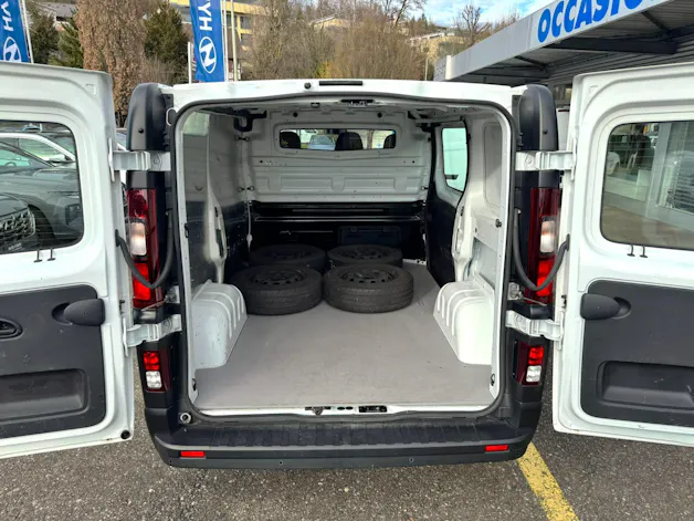 Renault Trafic dCi120 2.0 Bus L1H1