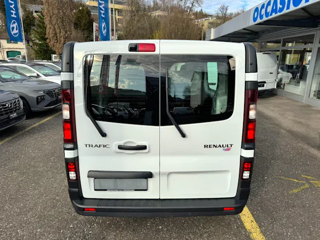 Renault Trafic dCi120 2.0 Bus L1H1