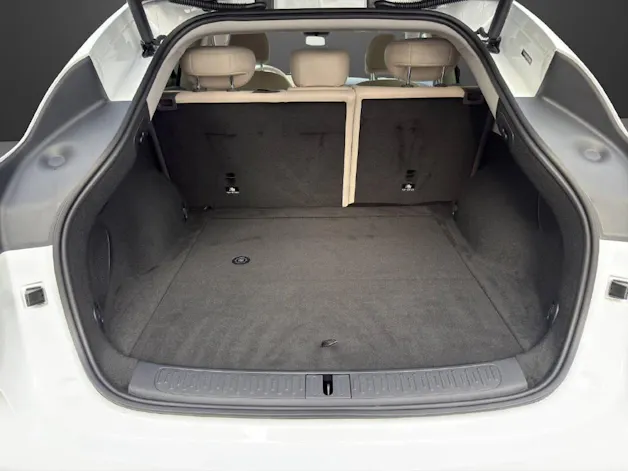 MG IM6 100 kWh Performance 21 4WD