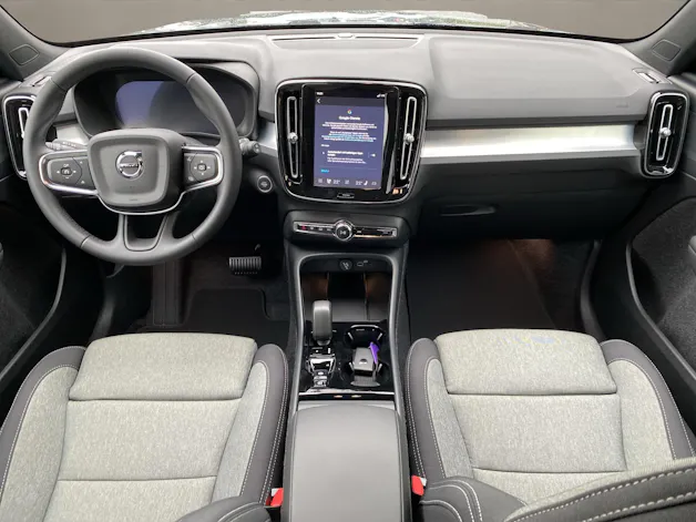 Volvo XC40 2.0 B3 MH XCITE
