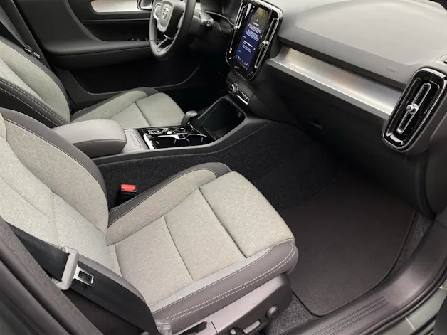 Volvo XC40 2.0 B3 MH XCITE
