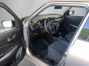 https://vehicle.imgix.net/4236037/2b2be780-9cec-4662-8b27-a16b27ff1573.jpg