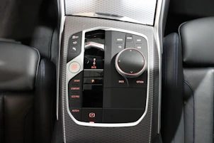 Fahrzeugbild BMW 320d xDrive SAG