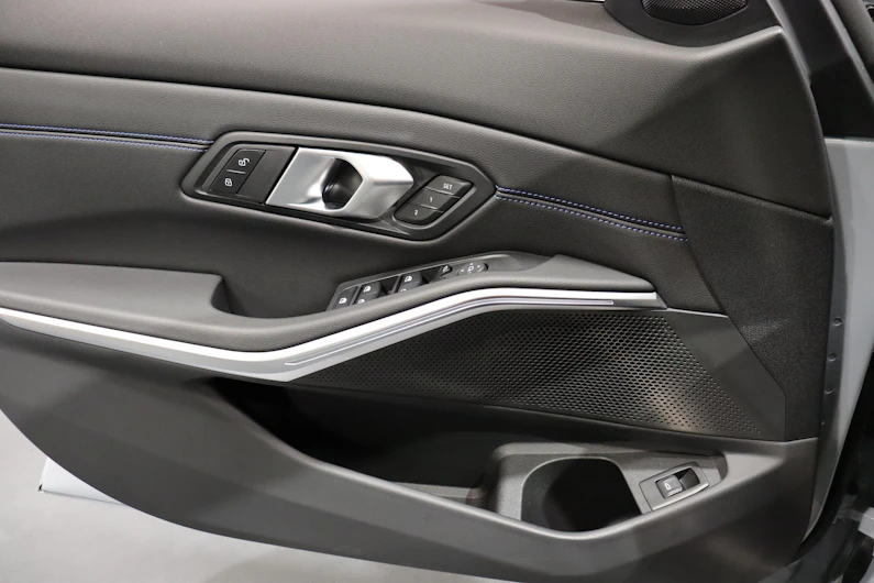 Fahrzeugbild BMW 3 SERIES