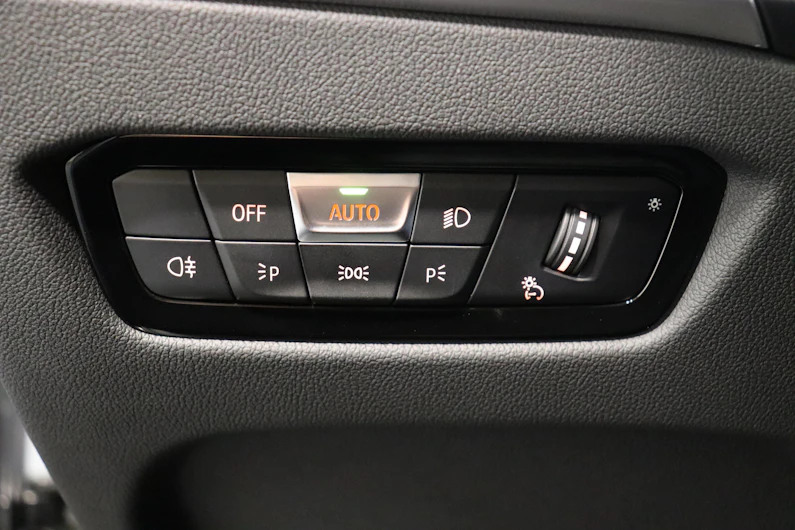 Fahrzeugbild BMW 3 SERIES