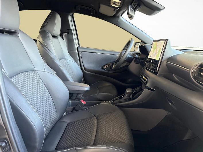 Fahrzeugbild TOYOTA YARIS