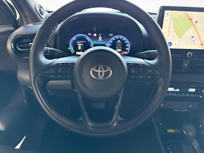 Fahrzeugbild TOYOTA Yaris 1.5 VVT-i HSD Premium