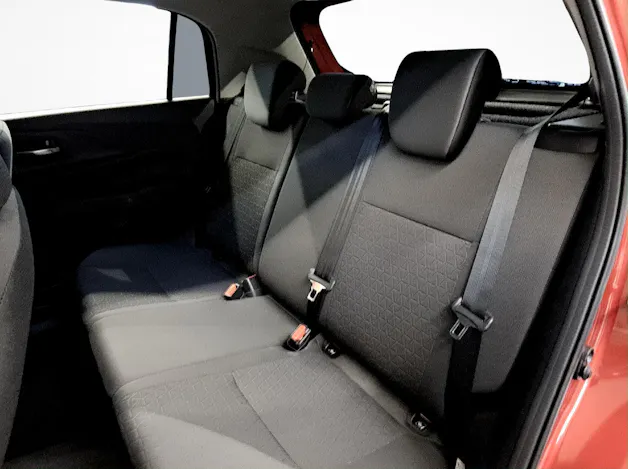 Suzuki Swift 1.2 Sakura Top Hybrid 4x4