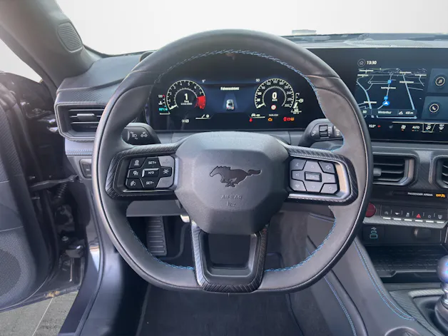 Ford Mustang Coupé 5.0 V8 Dark Horse