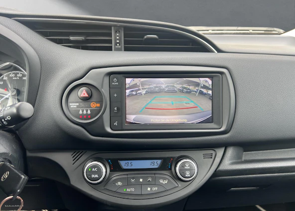 Fahrzeugbild 6 Fahrzeugbild 6