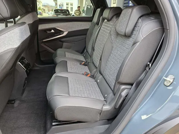 Peugeot 5008 1.6 PHEV Allure