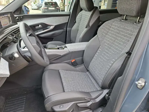 Peugeot 5008 1.6 PHEV Allure