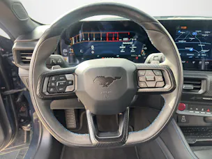 Ford Mustang Coupé 5.0 V8 Dark Horse