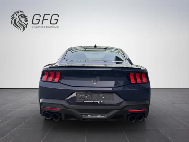 Ford Mustang Coupé 5.0 V8 Dark Horse