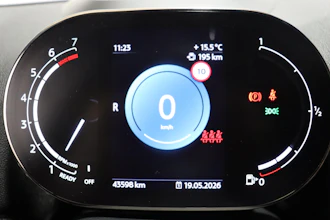 https://vehicle.imgix.net/4236276/3277cca2-5f9f-4e04-bb9b-1d4b0e5d1fe5.JPG