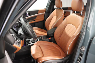 https://vehicle.imgix.net/4236276/4410d6e6-7b48-4247-8983-535e5681e8d6.JPG
