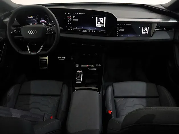 Audi A6 e-tron Avant quattro S line