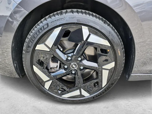 Opel Astra Sports Tourer 1.6 T PHEV 225 GSe / 0,9% Leasing bei Abschluss einer Protect Autoversicherung