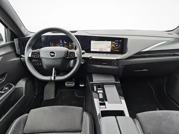 Opel Astra Sports Tourer 1.6 T PHEV 225 GSe / 0,9% Leasing bei Abschluss einer Protect Autoversicherung