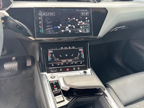 Fahrzeugbild AUDI e-tron Sportback 55 quattro