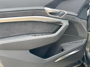 Fahrzeugbild AUDI e-tron Sportback 55 quattro