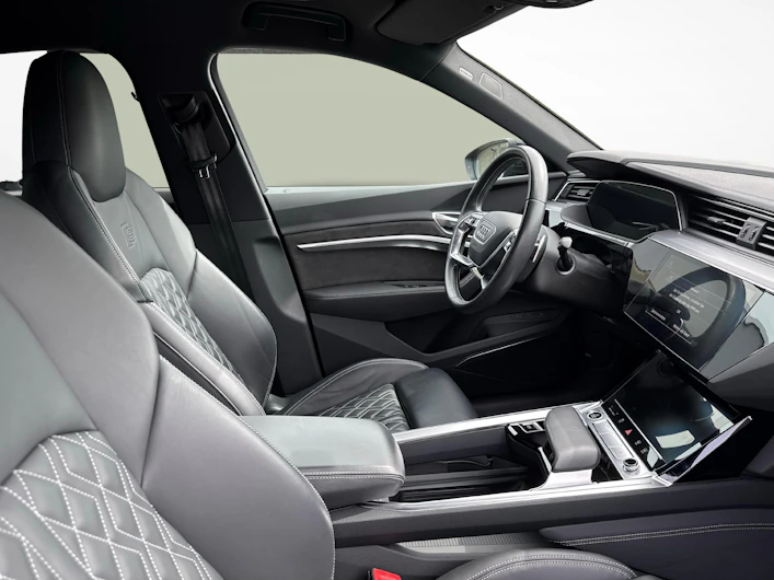 Fahrzeugbild AUDI e-tron