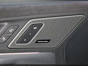 BMW X1 23i xDrive paddles