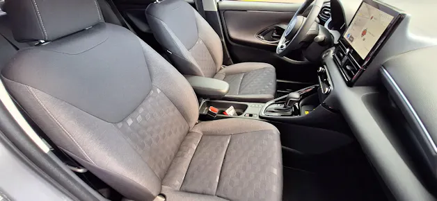Toyota Yaris 1.5 VVT-i HSD Trend