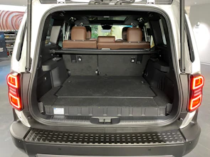 image du véhicule TOYOTA Land Cruiser 2.8 D 48V Invincible