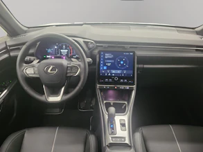 https://vehicle.imgix.net/4236627/5017dcad-031e-4ad3-97c4-a78180b59a81.jpg