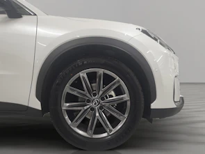 Fahrzeugbild LEXUS LBX 1.5 Hybrid Vibrant Edition AWD