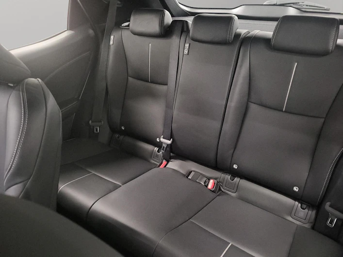 Fahrzeugbild LEXUS LBX