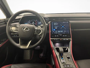 https://vehicle.imgix.net/4236629/42238c8e-a5c8-407d-a55b-1a415470a445.jpg