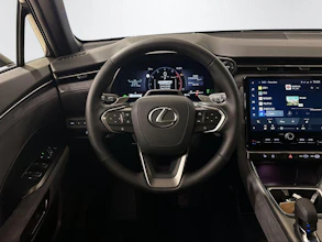 https://vehicle.imgix.net/4236639/011a0fdc-b815-4d00-ab2f-0867c48f04de.jpg