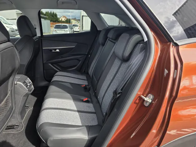 Peugeot 3008 1.5 BlueHDi Allure