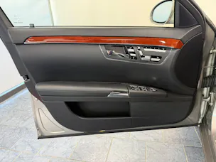 Mercedes-Benz S 500 V8 4matic